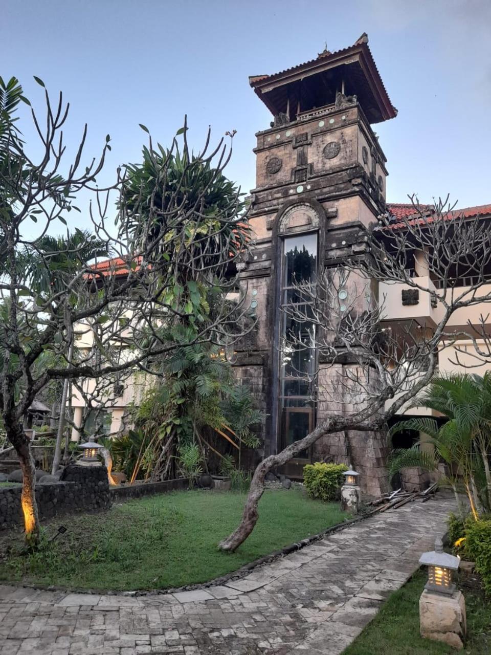 The Royal Beach Seminyak  Exterior photo