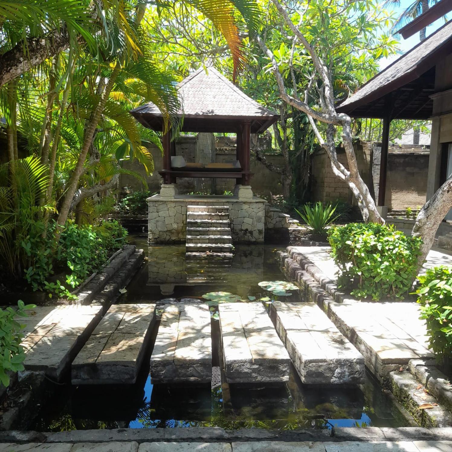 The Royal Beach Seminyak  Exterior photo